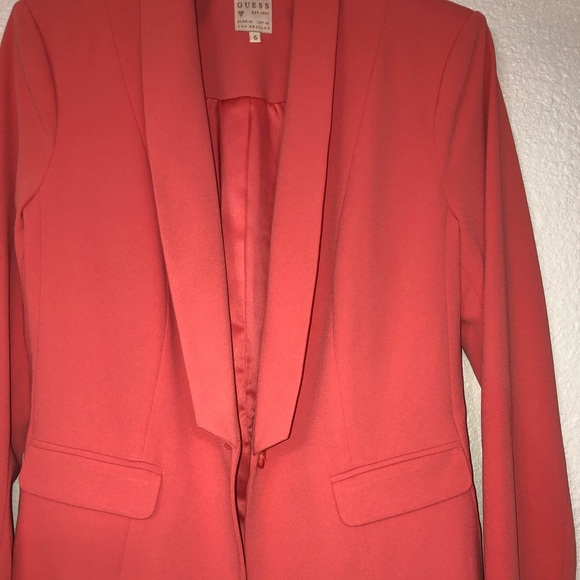 Guess Jackets & Blazers - Guess coral silk look single button modern streamlined slim blazer. Size 6
